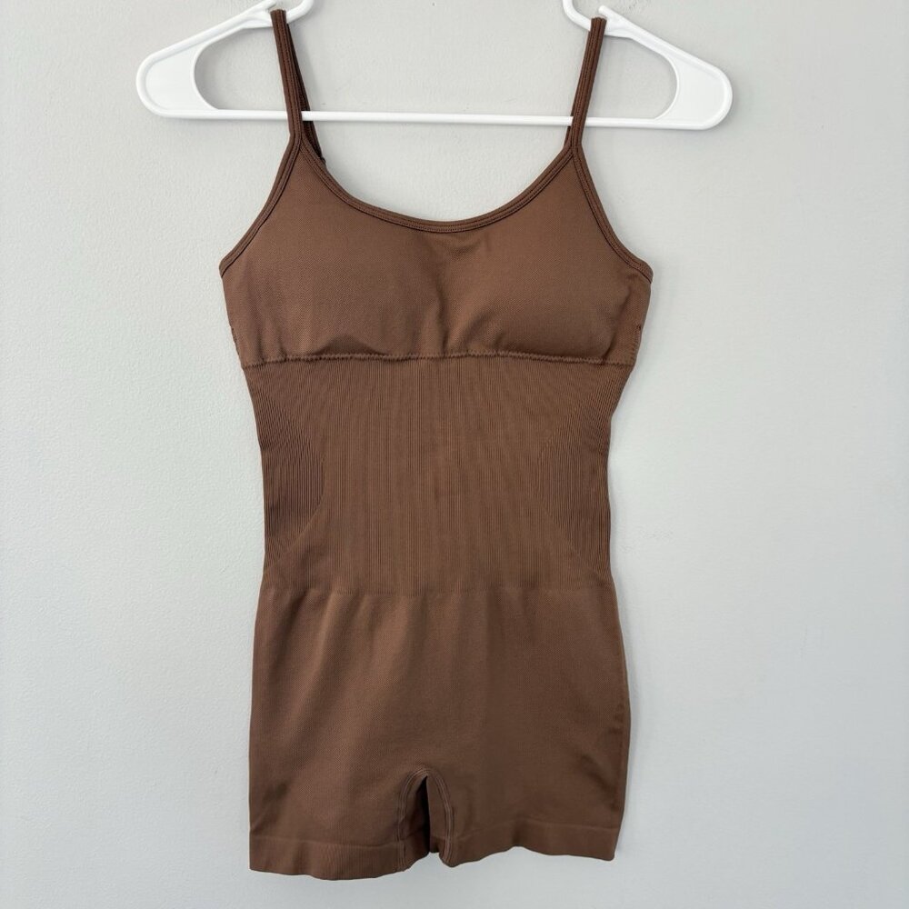 OQQ Women’s Small Bodysuit Seamless Spaghetti Strap Tummy Control Padded Bra